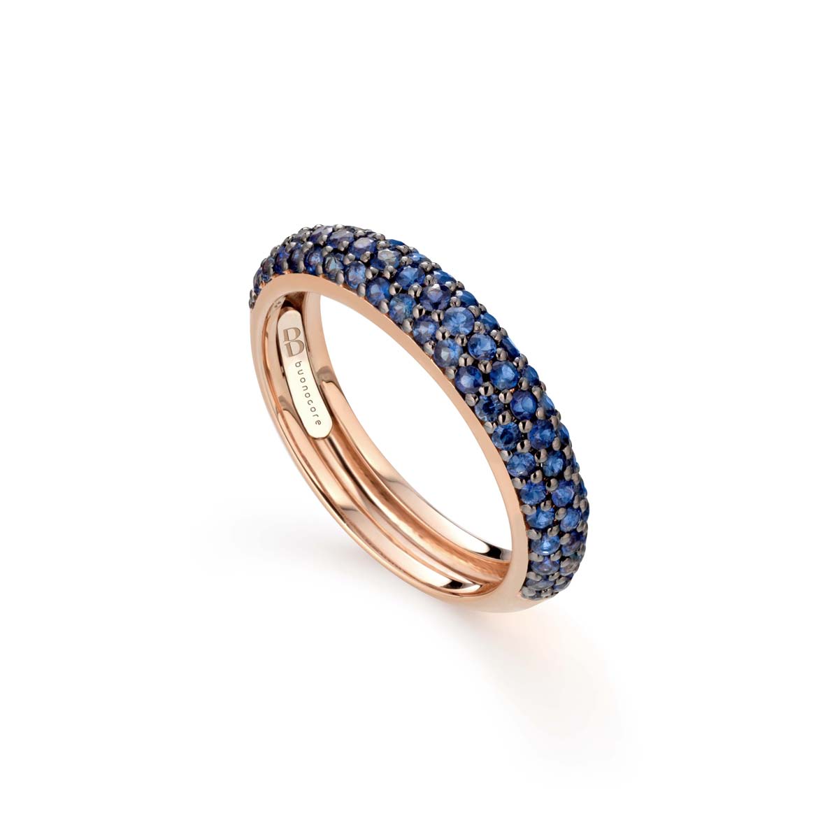 Anello fascia bombata in oro rosa a mezzo giro di pavé di zaffiri blu realizzato da Buonocore Gioielli