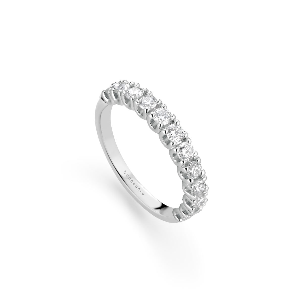 Anello veretta in oro bianco a mezza riviera di diamanti bianchi realizzato da Buonocore Gioielli